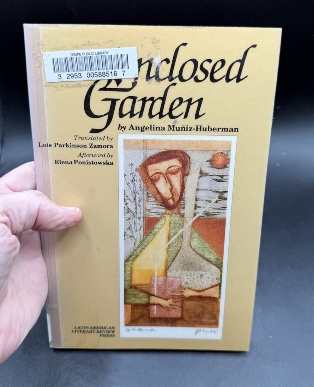 Enclosed Garden (Discoveries) Muñiz-Huberman, Angelina paperback Used